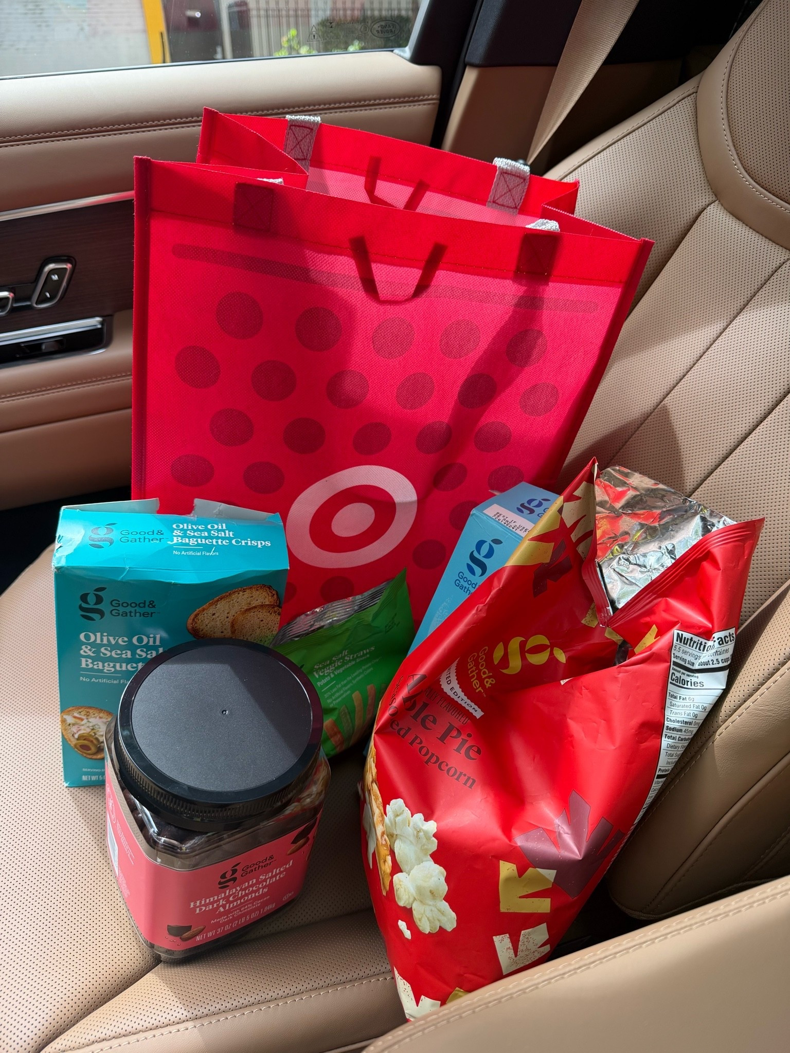 #targetpartner My first @Target snack run for school pickup! Found so many good options for the kids (and obviously had to taste test a few myself). Can’t wait to go back and try more options, this will be the first of many Target runs!