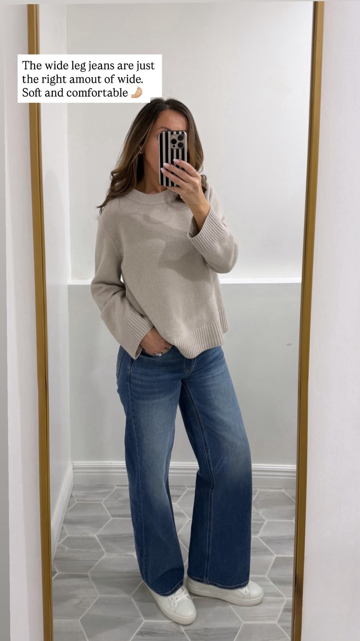 The wide leg jeans are just the right amount of wide 👌🏼
I took my bigger size. 
Sweater in small - it looks and feels luxe. 
I sized up in sneakers.  


@Quince  #quincepartner
