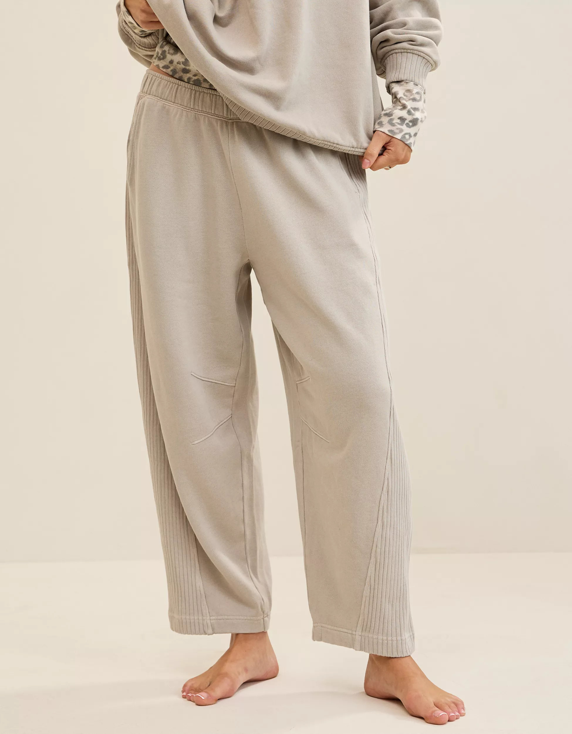 Aerie Oh Snap! Barrel Sweatpant | Aerie