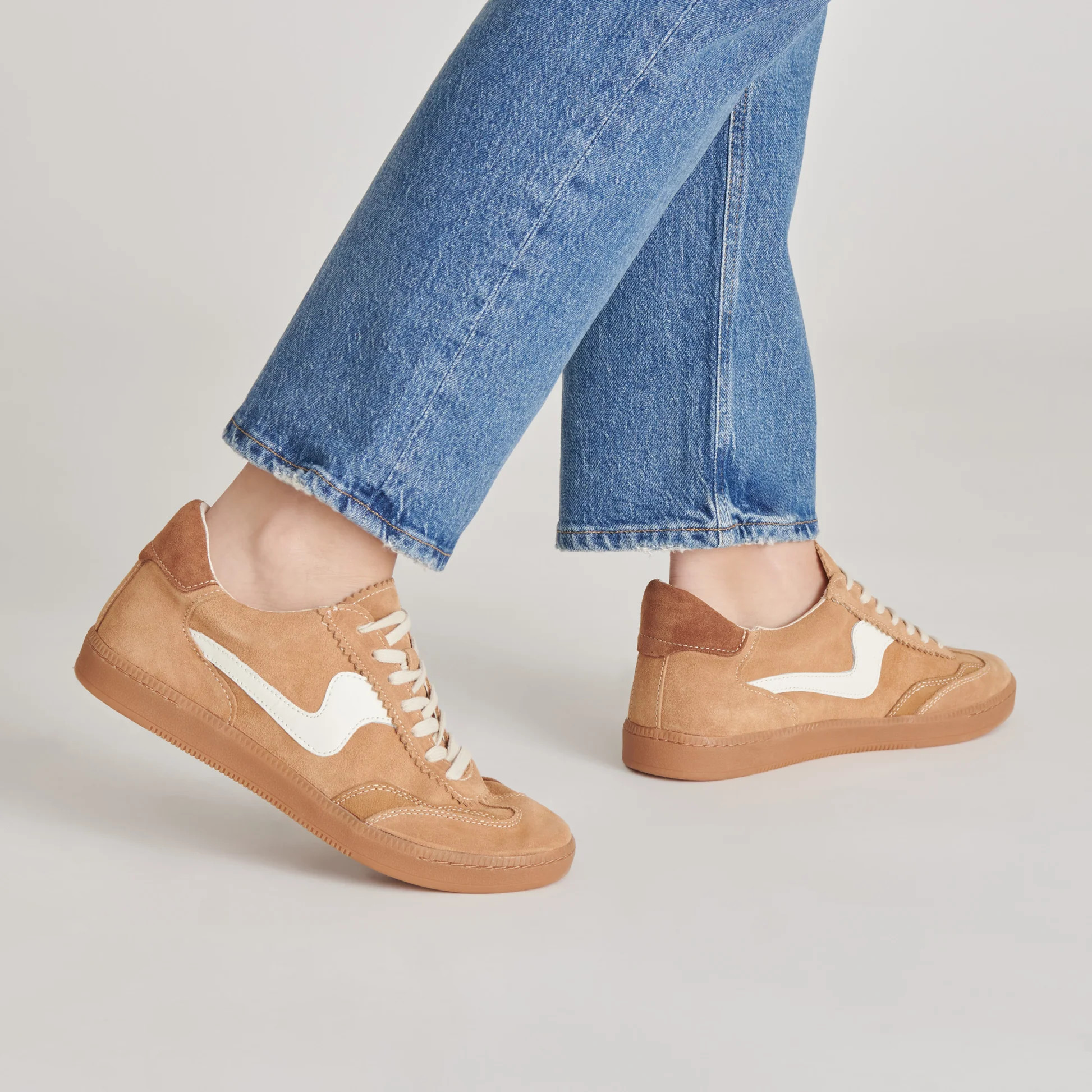 Notice Sneakers | DolceVita.com
