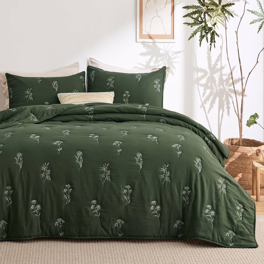 Bedsure Botanical Floral Quilt King Size for Modern Farmhouse Decor, Luxurious Summer Bedding Set... | Amazon (US)