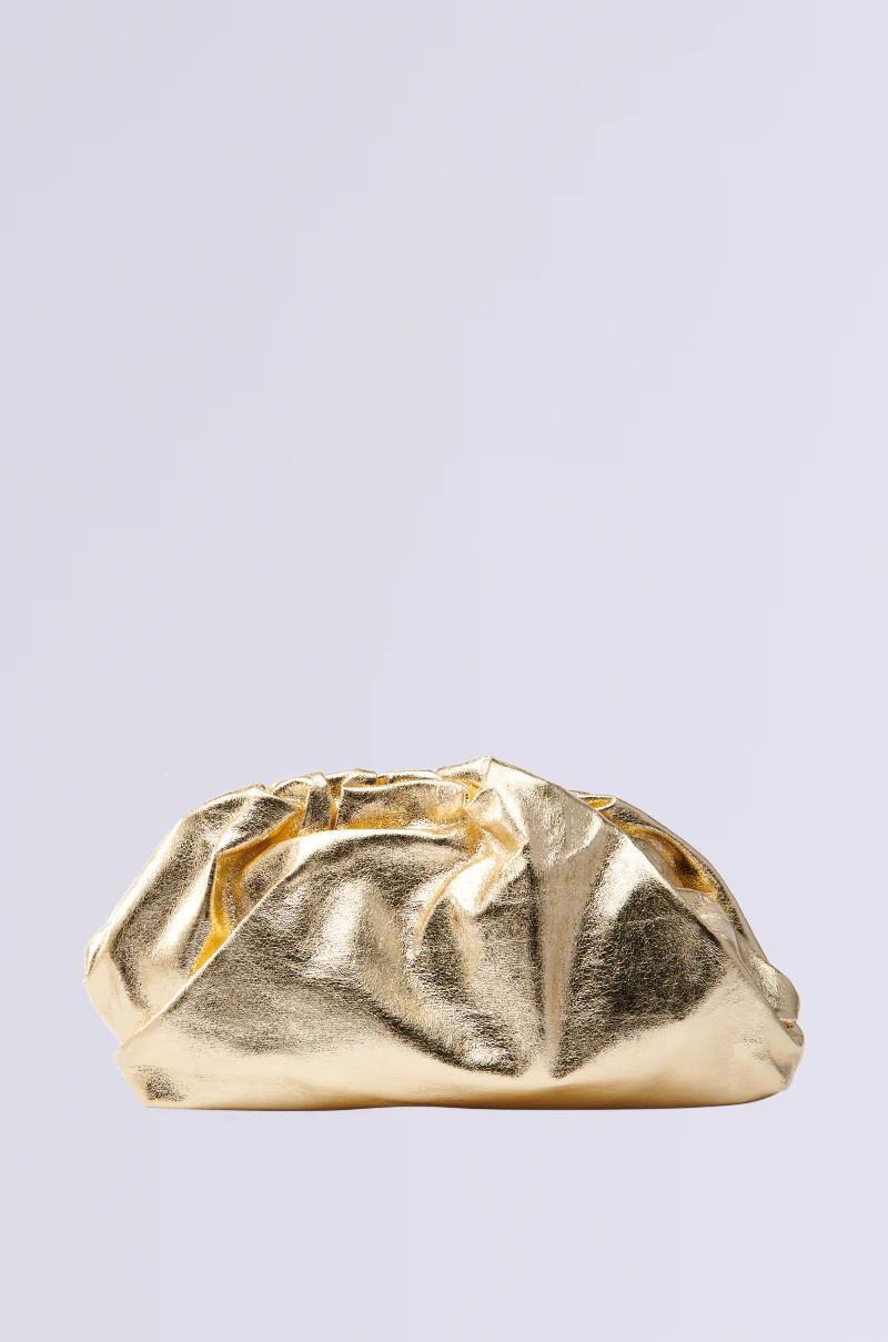 OVER IT METALLIC CLUTCH | AKIRA