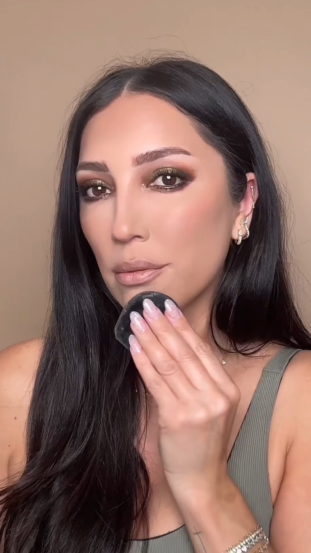 As a pro makeup artist, complexion is everything. This is exactly how I build full-coverage skin while keeping it smooth, glowy, and long-wearing. From strategic contouring and highlighting to the perfect amount of glow and setting for all-day wear, this routine never fails for events, photos, or nights out.
Every product I use is linked in my LTK so you can recreate this look step by step 🤍

full glam makeup, full coverage foundation, contour routine, highlight and glow, makeup setting tips, long lasting makeup

#LTKgrwm #LTKBeauty #LTKWedding