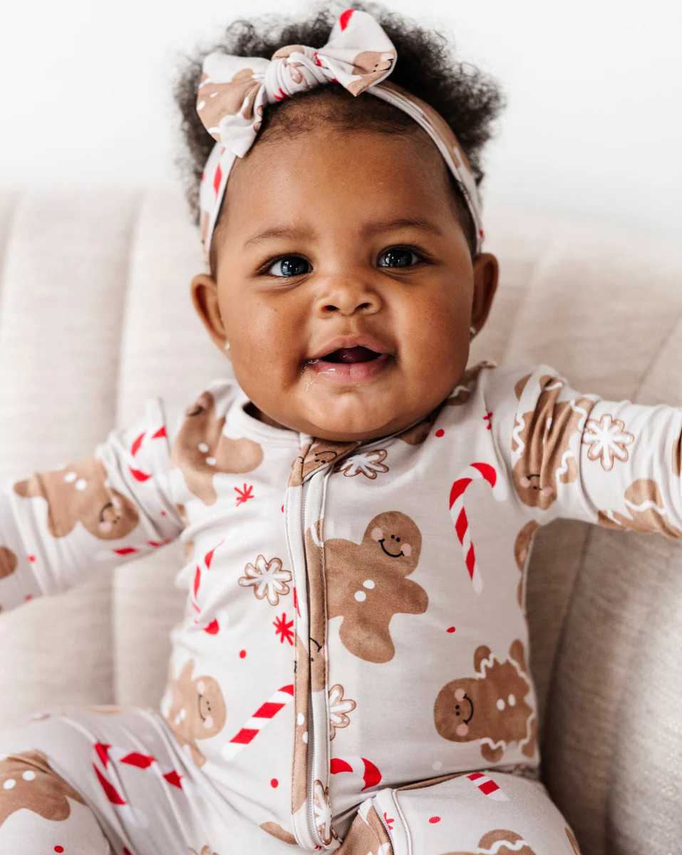 Baking Spirits Bright Footie | Bums & Roses