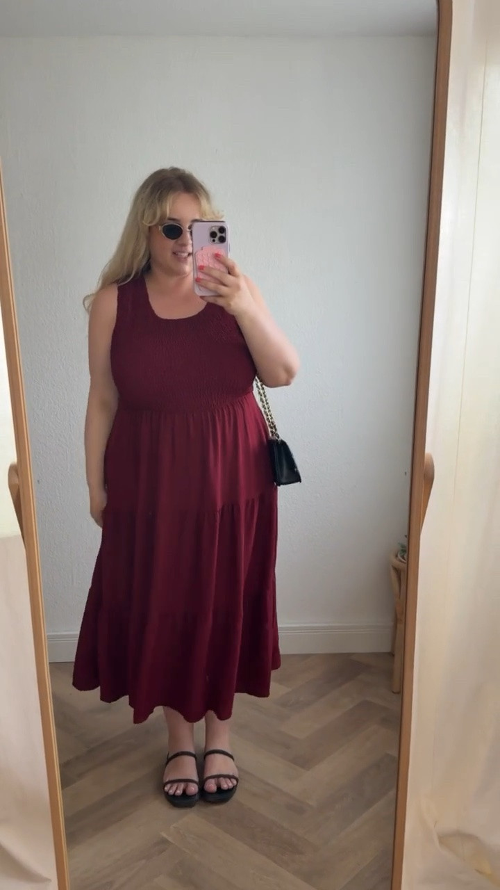 1 Kleid einfach gestylt 🙌❤️

Trage 3XL, fällt aus wie 48/50

#amazon #amazonfashion #plussizefashion #curvy #kleid

#LTKdeutschland #LTKplussize #LTKkleider