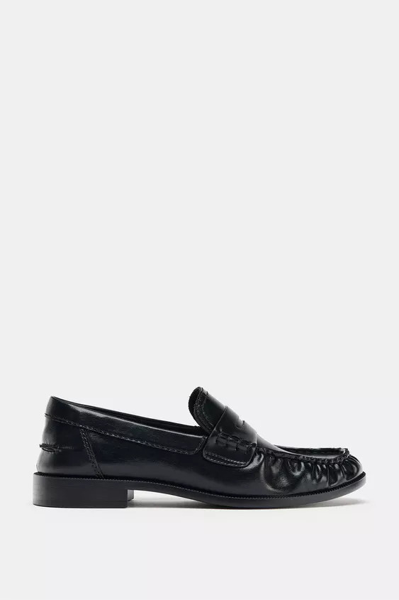 RUFFLED LOW HEEL LOAFERS | Zara Canada
