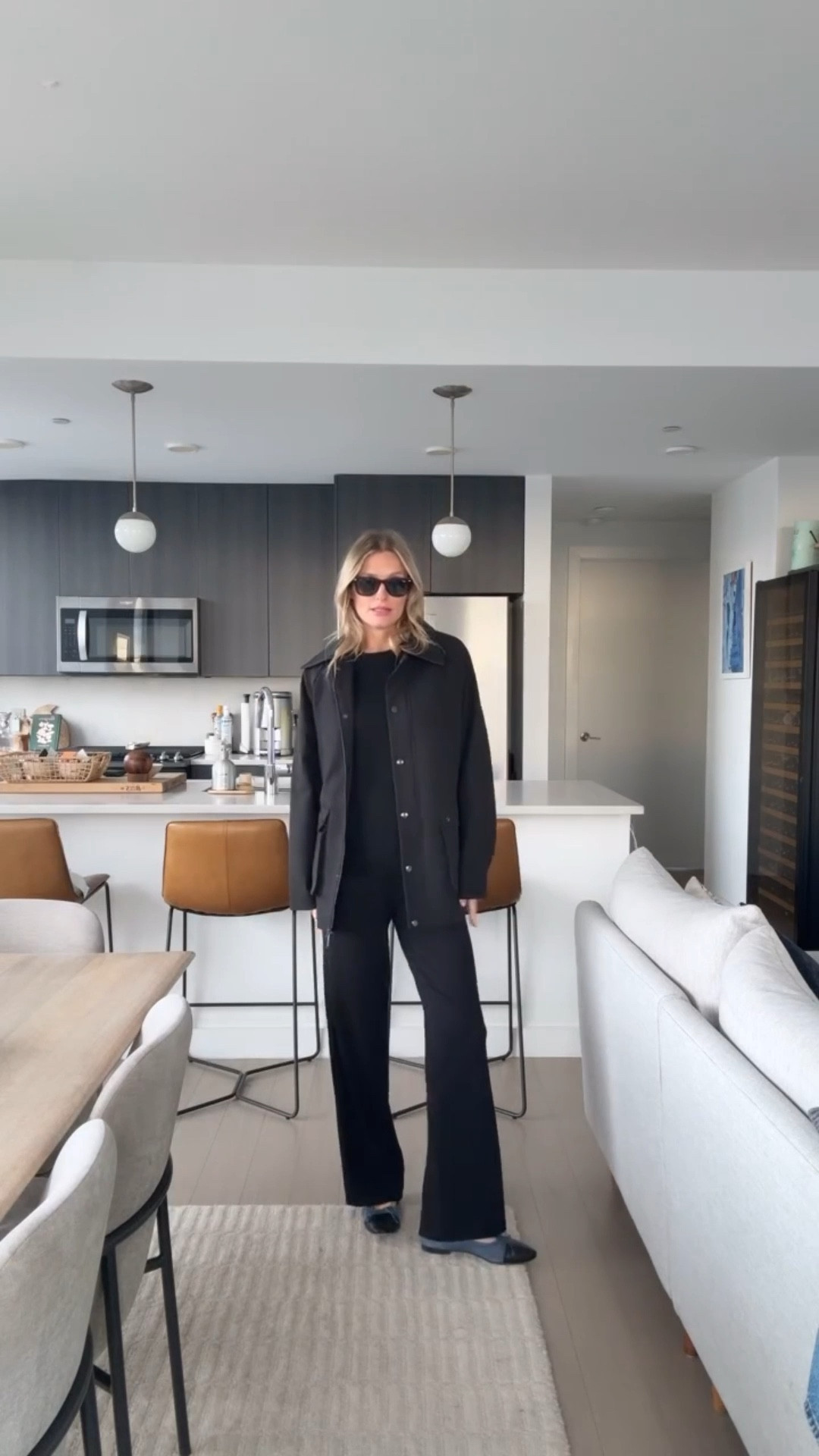 Sometimes simple is best... nothing groundbreaking but wanted to share my ootd before heading out because these are some great basics to dress up or down. Today I chose down because it's a day for errands and meetings. I have been bouncing between the Ayr stretchy pant and these Levi's all week.

#LTKSeasonal #LTKootd #LTKgrwm