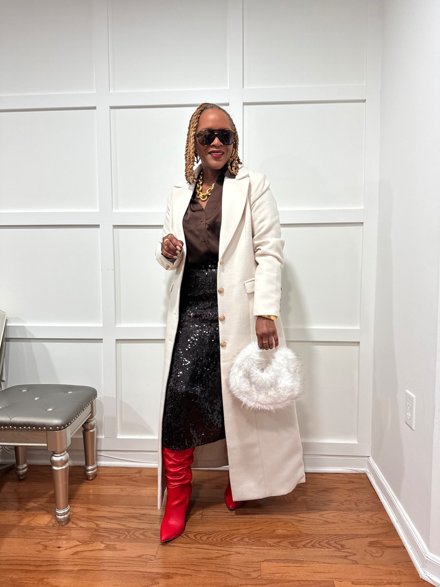 Holiday party or brunch outfit
Brown sequin skirt 

#LTKdayinmylife #LTKHoliday #LTKgrwm