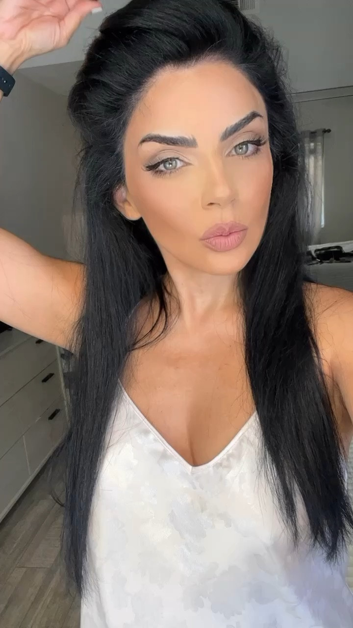 Achieving this sleek and voluminous hairstyle was a breeze with my Dyson Airwrap! Using only the round brush head, I created a look that's both effortless and stunning. I also credit my gorgeous hair to the "It's a 10" shampoo and conditioner, which keep my locks healthy and vibrant. Check out the details on these amazing products for hair that truly shines!


#LTKBeauty #LTKVideo #LTKTravel