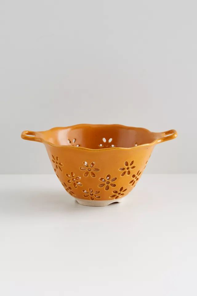 Daisy Ceramic Colander | Urban Outfitters (US and RoW)