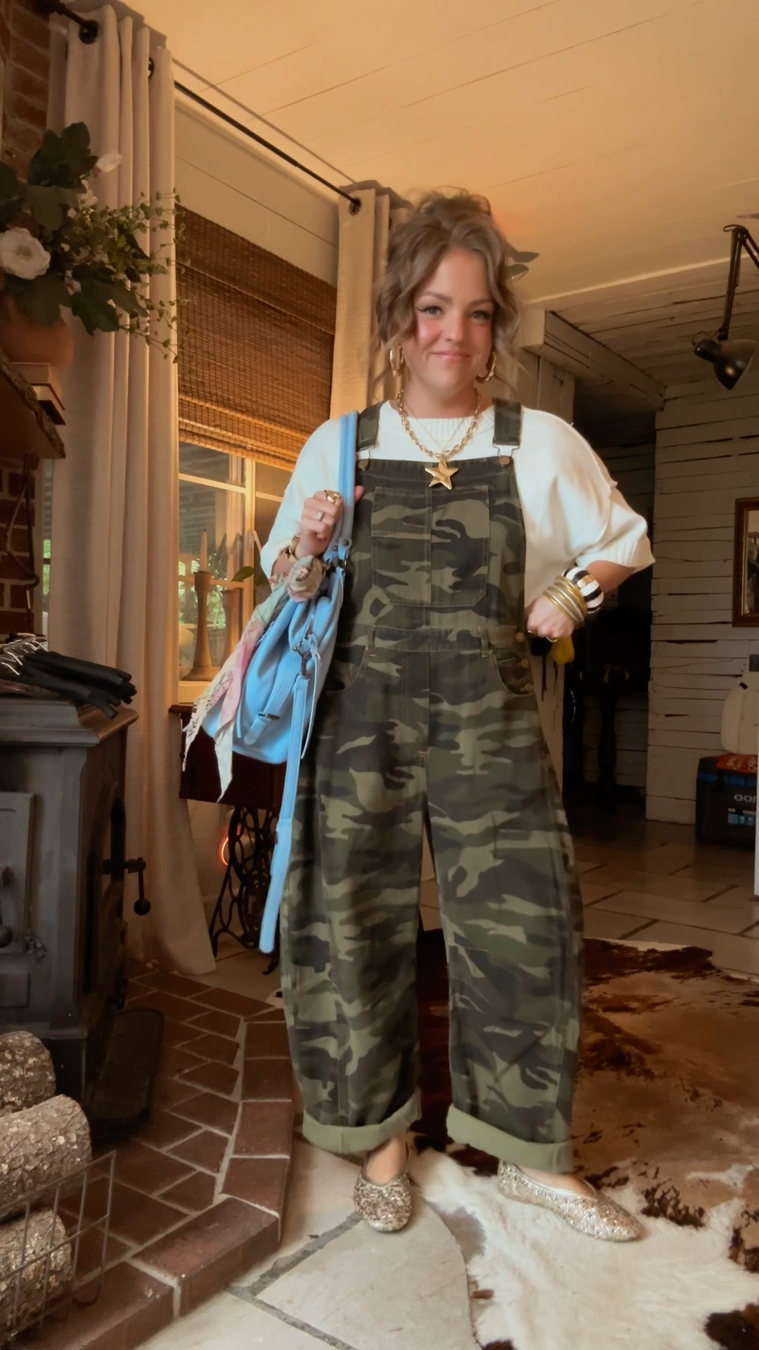 My exact top is from tjmaxx and my overalls are from Poshmark but I linked some similar options!!

#LTKootd #LTKmomlife #LTKMidsize