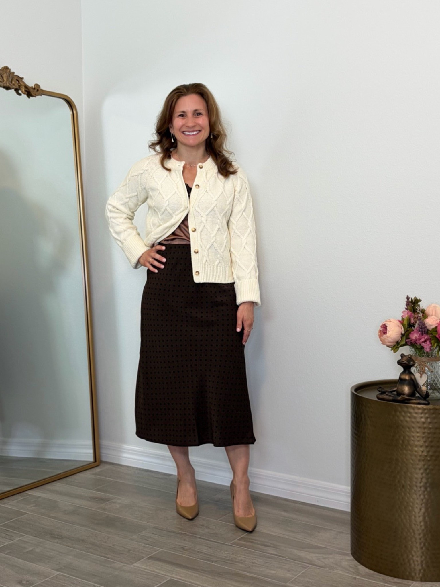 Midi skirt in petite sizes for professional office styles

#LTKootd #LTKPetite #LTKWorkwear