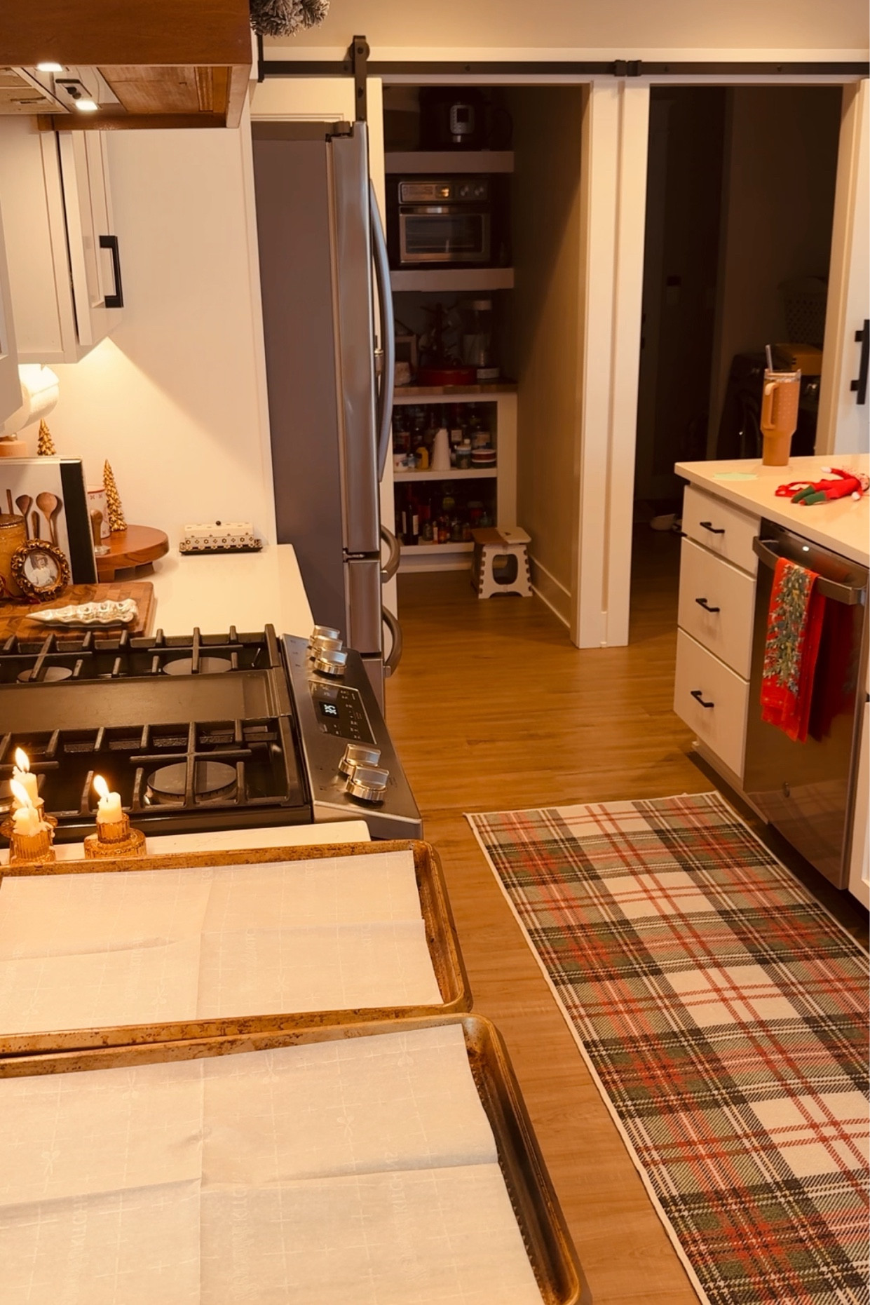 My fave Christmas rug! 

#LTKHoliday