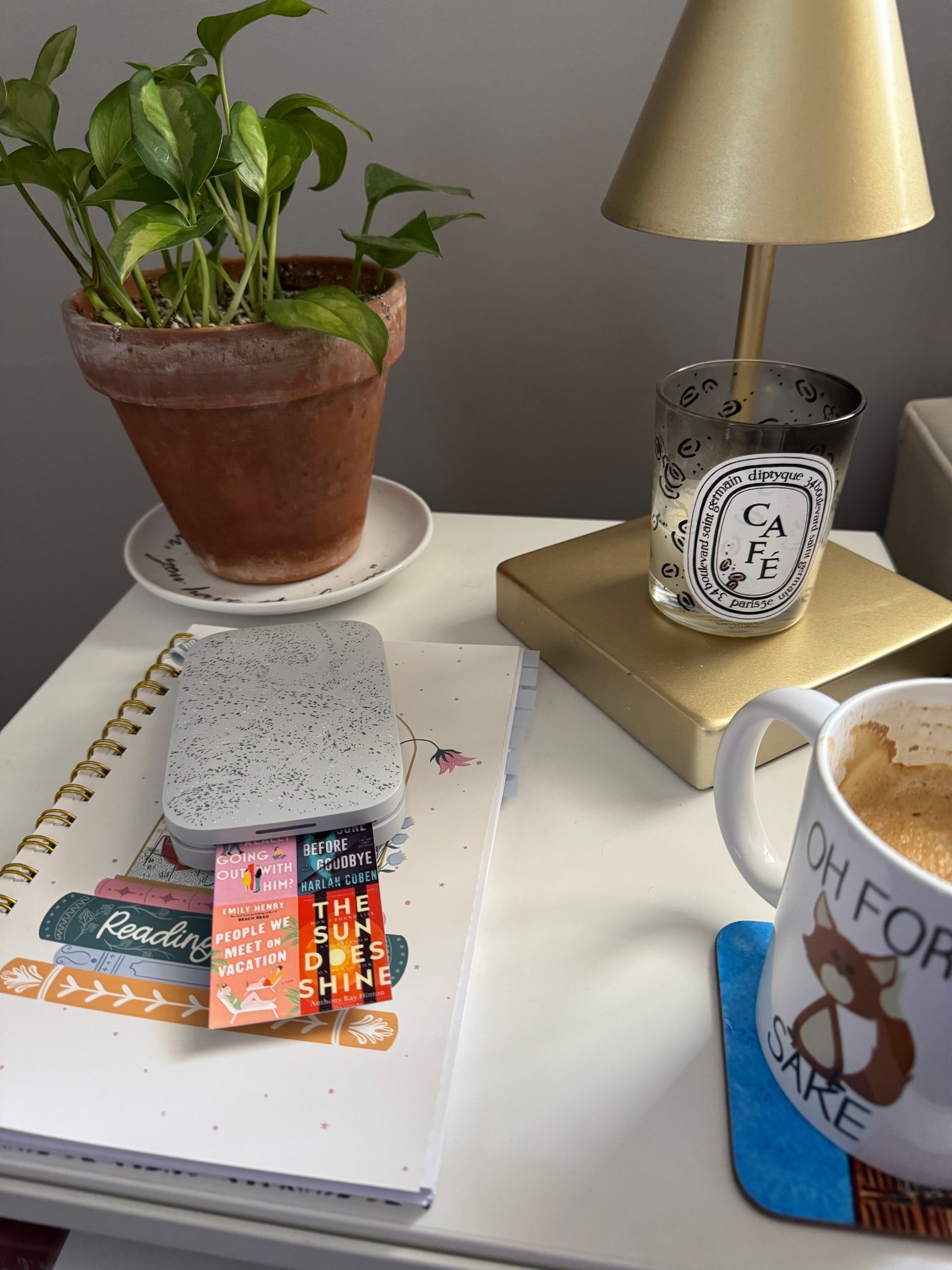 New favorite weekend activity: updating my reading tracker 📚🥰☕️