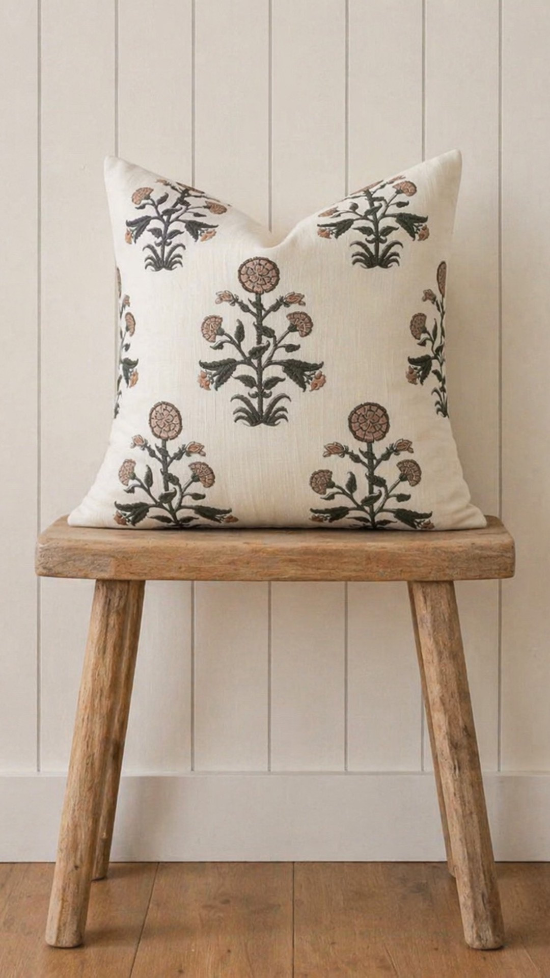 Neutral floral pillows 

#LTKHome