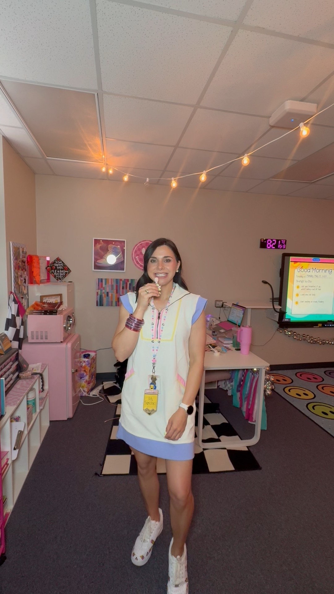 Who says you can’t have style while shaping young minds? Happy Tuesday! 🤓✨🪩💖


#teachervibes #ootd #teacherlife #teachersofinstagram #teachingisfun #ltkit #amazonfashion #teachergram #teachersforteachers 