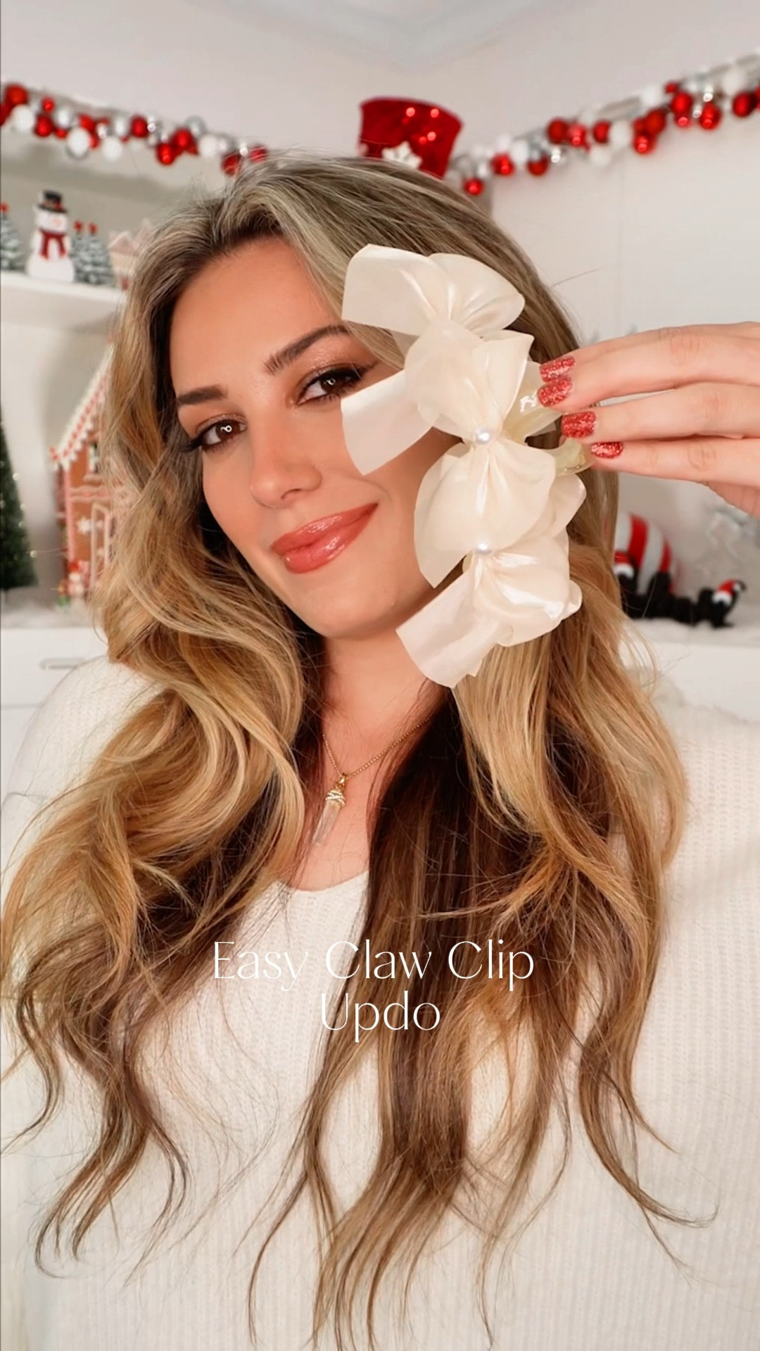 Bow claw clip🤍 

#LTKsalealert #LTKbeauty #LTKVideo