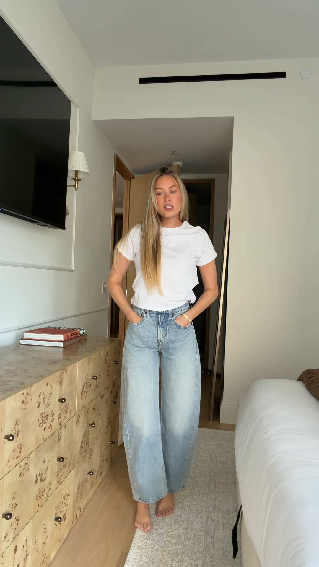 #abercrombiepartner Go to denim is always @abercrombie wearing the high rise barrel jean, perfect dressed up or down!