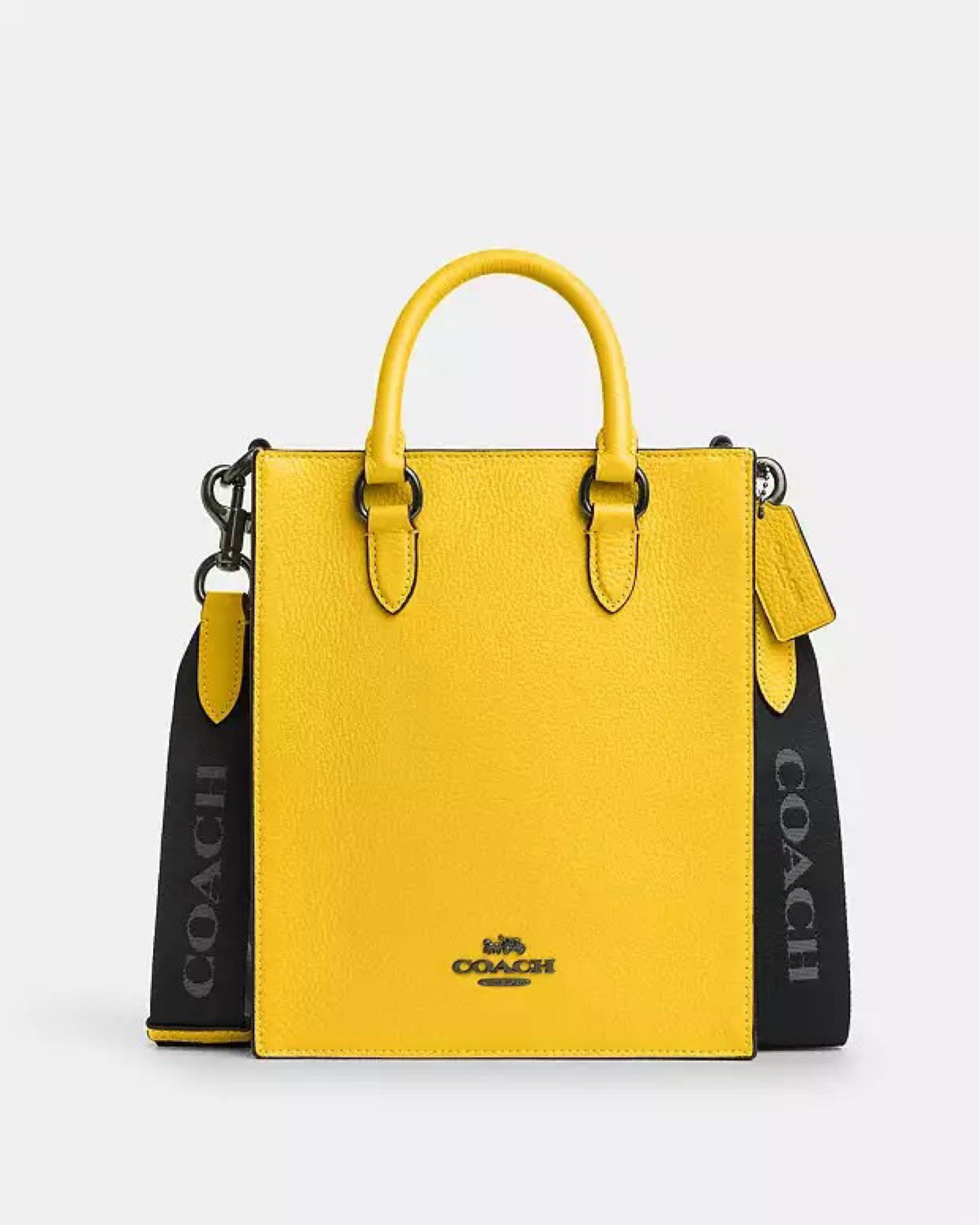 #coach #newarrivals #springbags #valentinesday #2025 #trendingbags

#LTKSeasonal #LTKGiftGuide #LTKItBag