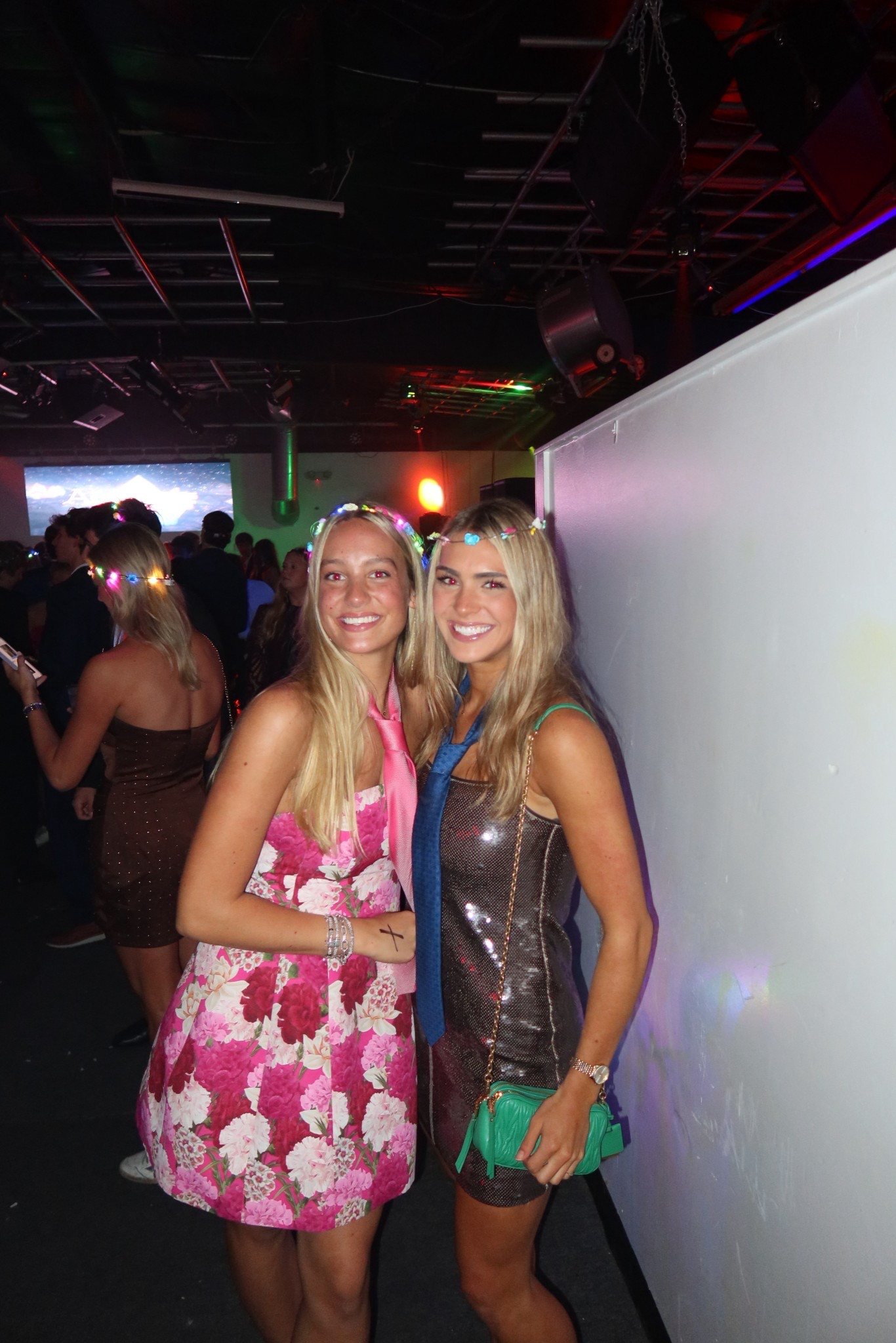 My eyelash serum is on sale!!!

#LTKGiftGuide #LTKHoliday #LTKCyberWeek