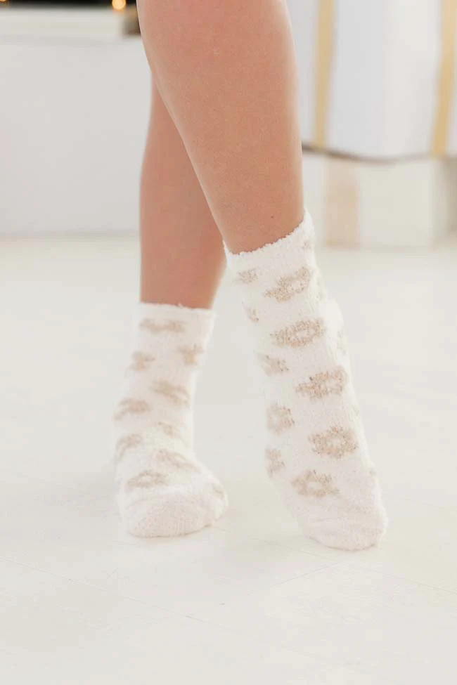 Cozy Toesies Brown Neutral Daisy Print Socks DOORBUSTER | Pink Lily