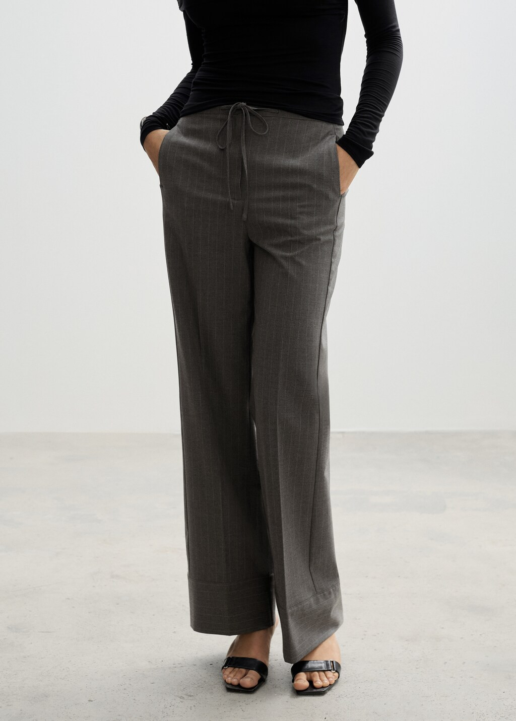 Chalk-stripe straight trousers | MANGO (US)