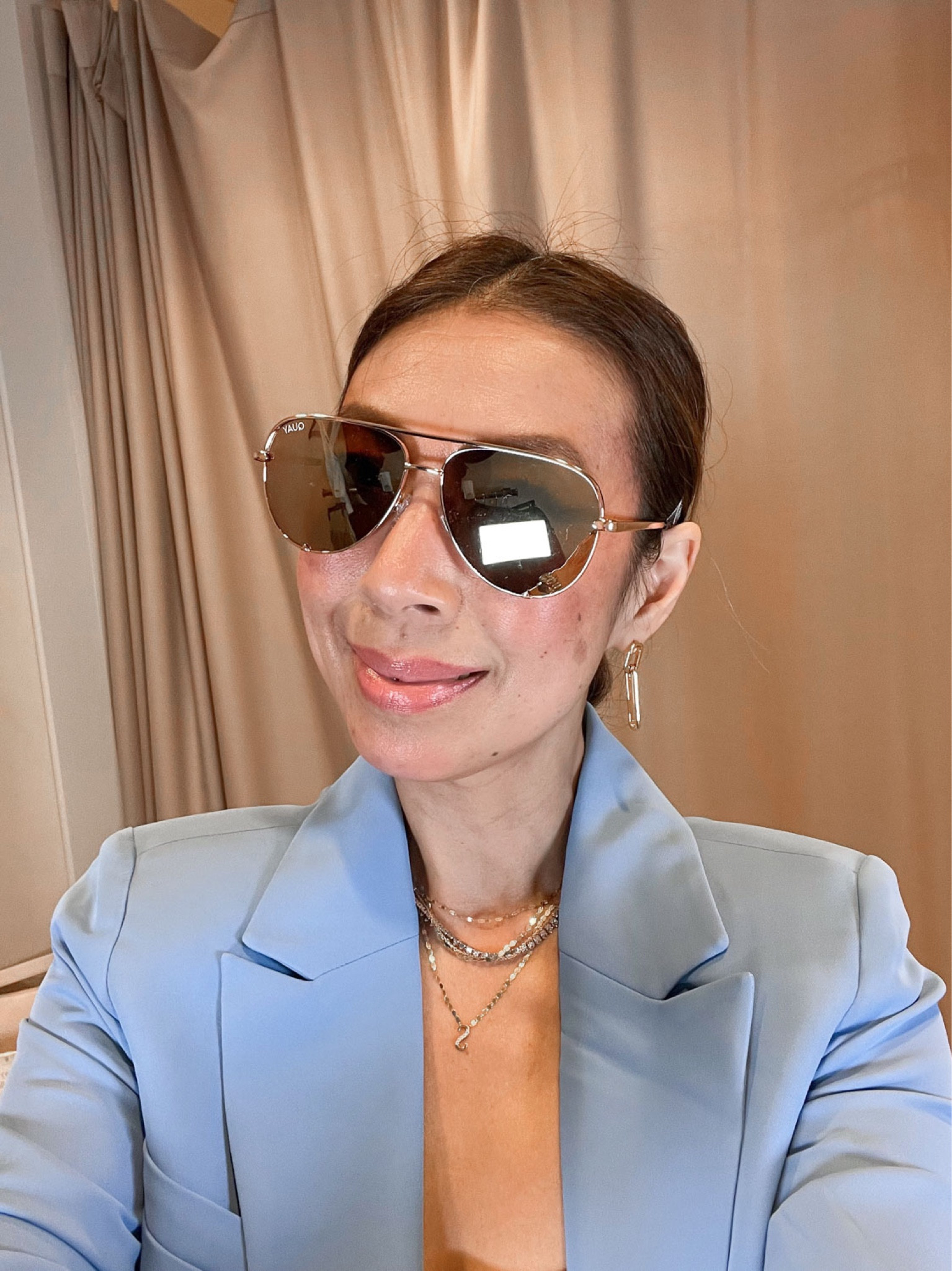 Quay aviatior sunglasses oversized 😎

#LTKunder100 #LTKstyletip #LTKxNSale