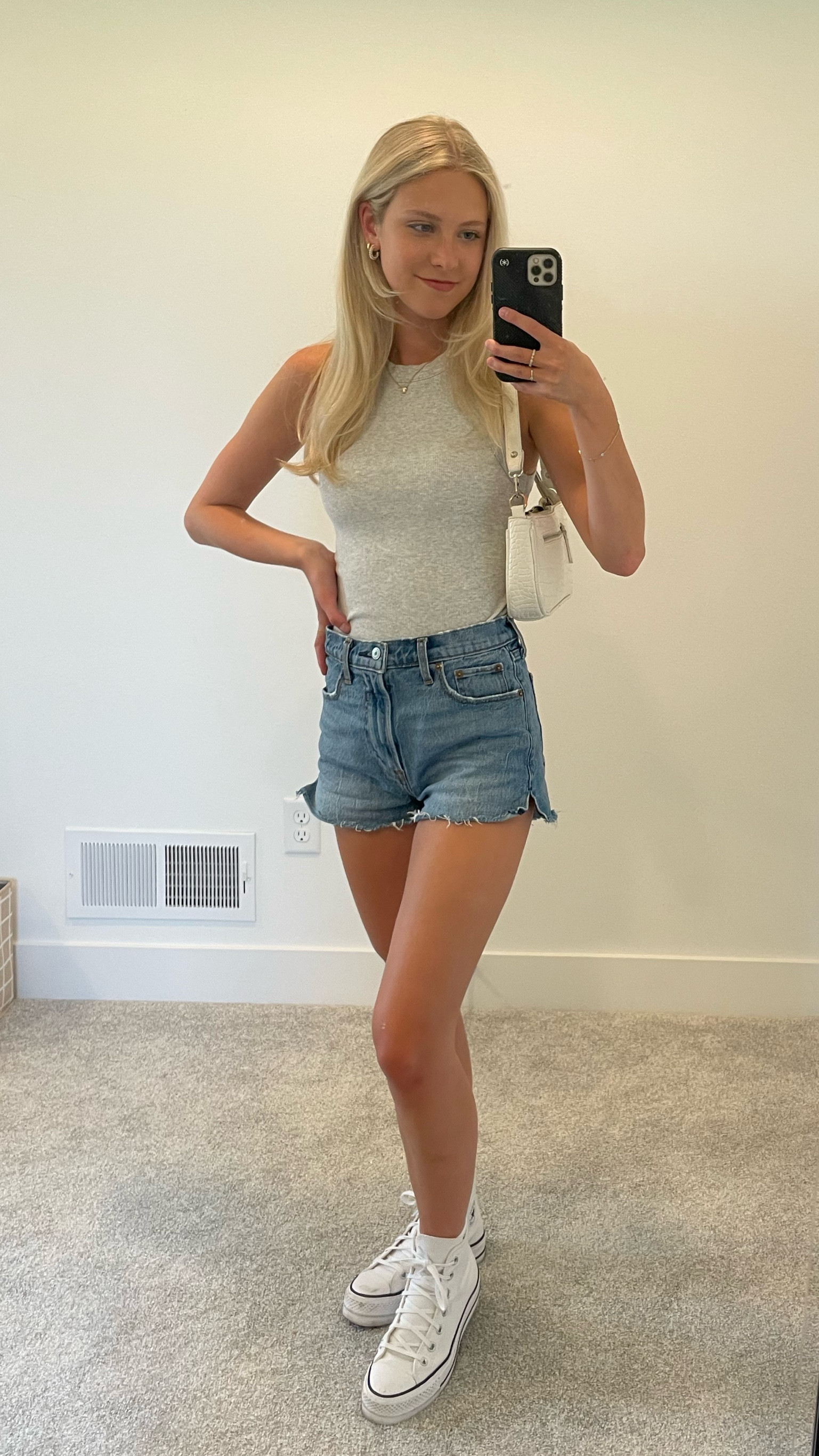 Everyday abercrombie tank & shorts, amazon purse 🤍
Tank (size S), high-rise jean shorts (size 24/color: medium)
#summer #abercrombie #LTKsummer #jeanshorts #converse #shorts

#LTKSeasonal #LTKunder100 #LTKitbag