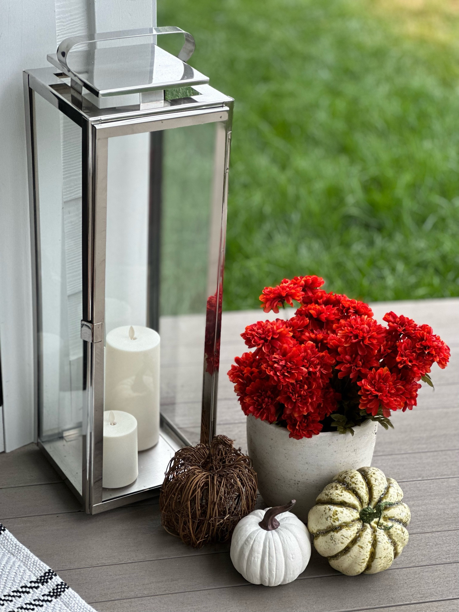 Porch decorating is in full swing for fall! I thought I would post a look at my other porch decor coming together 🍁

Fallporch | fall porch styling | marigold | faux florals | crate and barrel lantern | flameless flicker candles | Michaels faux pumpkins | heirloom pumpkins | pottery barn planter 


#LTKhome #LTKSeasonal