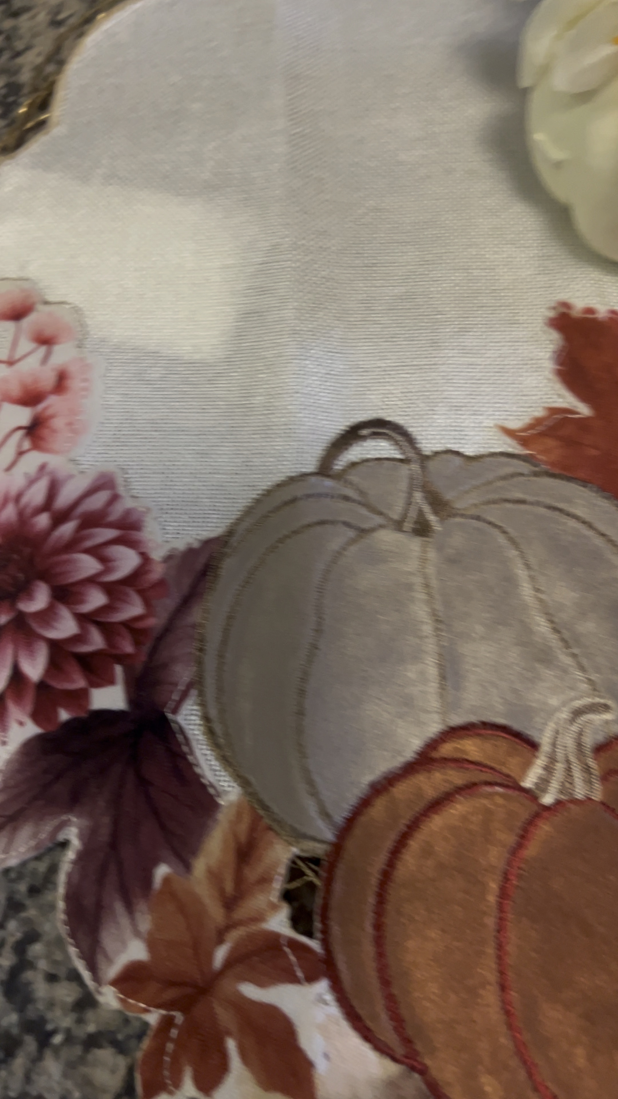 It’s time to start decorating for fall! 

#LTKHome #LTKSeasonal #LTKFallSale