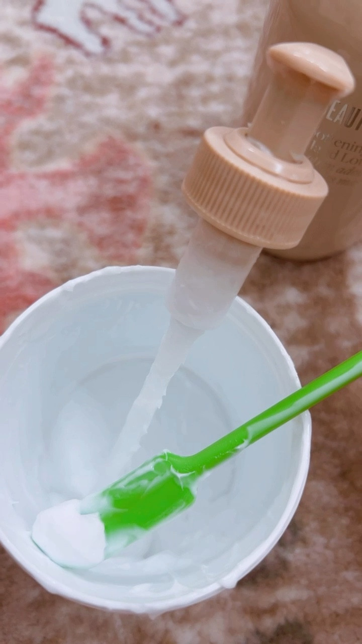 Every Last Drop 🧴

these little spatulas have saved me $$$$ over the years with products that have pumps! 

beauty, beauty products, beauty hack, save, beauty find, style, lifestyle, BeautyCounter, better beauty, clean beauty 

#LTKunder50 #LTKbeauty #LTKtravel