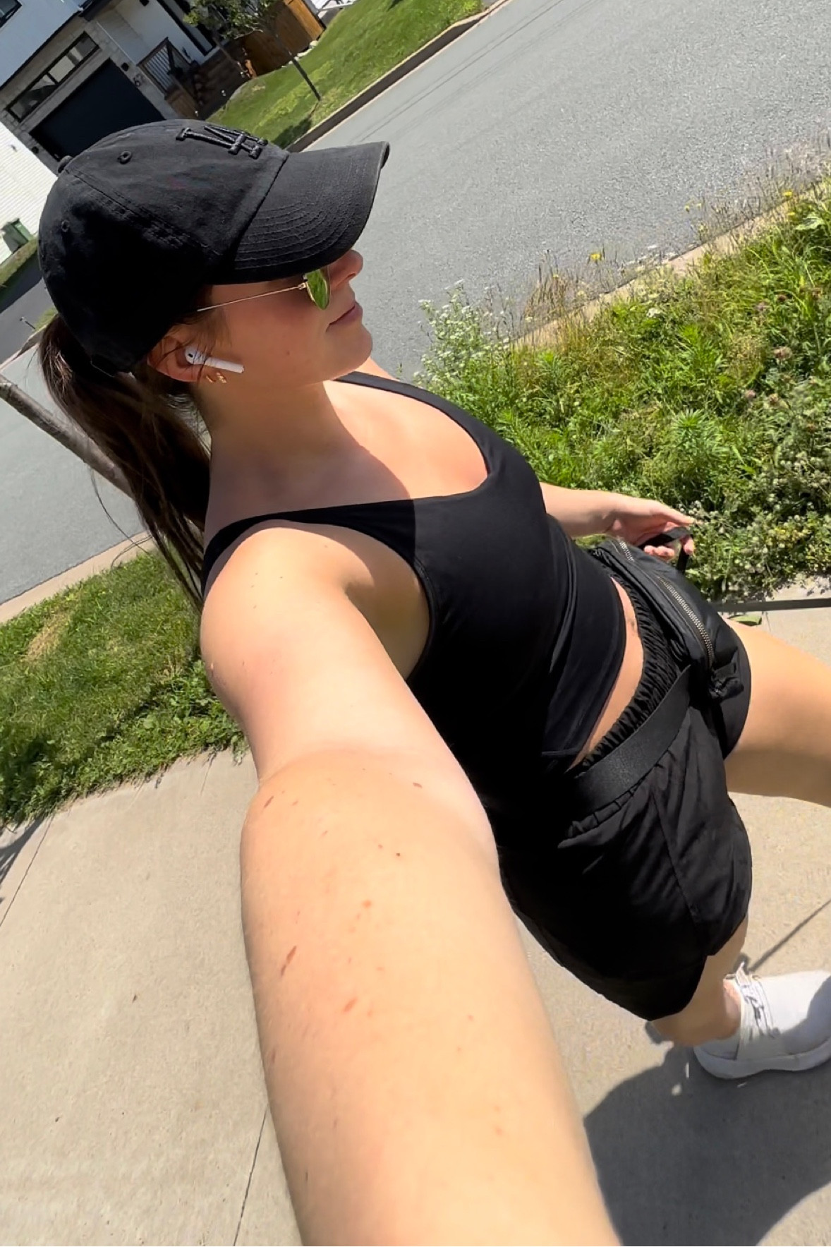 Dog walking fit 🐶 

Lulu duuuuupes! Top (M), shorts (L)

#LTKstyletip #LTKFind #LTKFitness