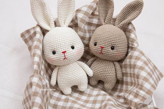 Tranguyenami PDF FILE Crochet Bunny included carrot bag | Etsy Portugal | Etsy (EU)