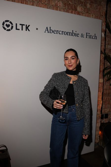 Love that abercrombie have different length jeans, perfect if you’re petite like me! Abercrombie blazer, cropped blazer, petite jeans, straight leg jeans, fall outfit, dinner outfit, blue jeans, Abercrombie & Fitch

#LTKSeasonal #LTKworkwear #LTKfindsunder100