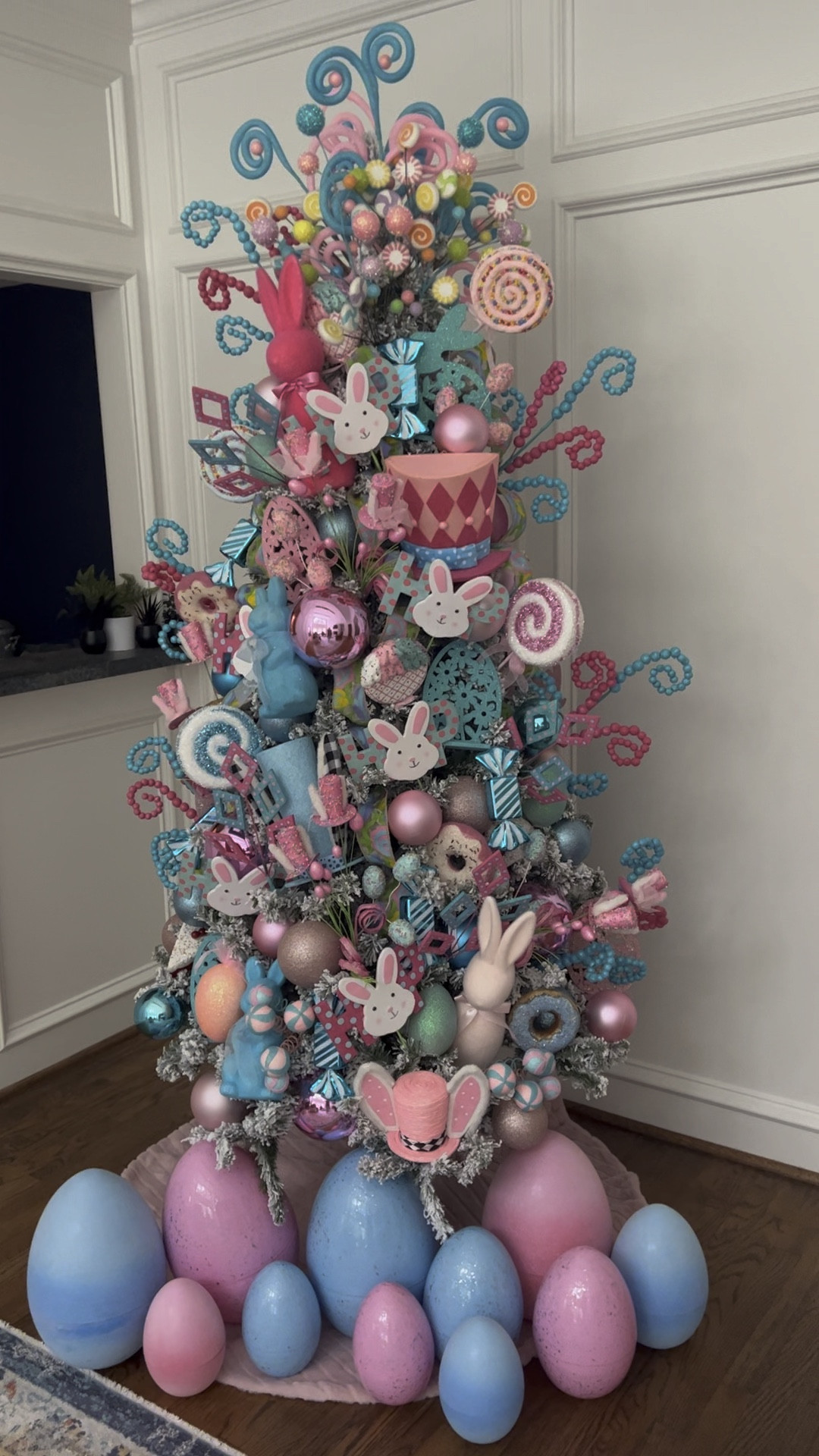 Shop my Easter tree!

#LTKSpringSale #LTKhome #LTKSeasonal