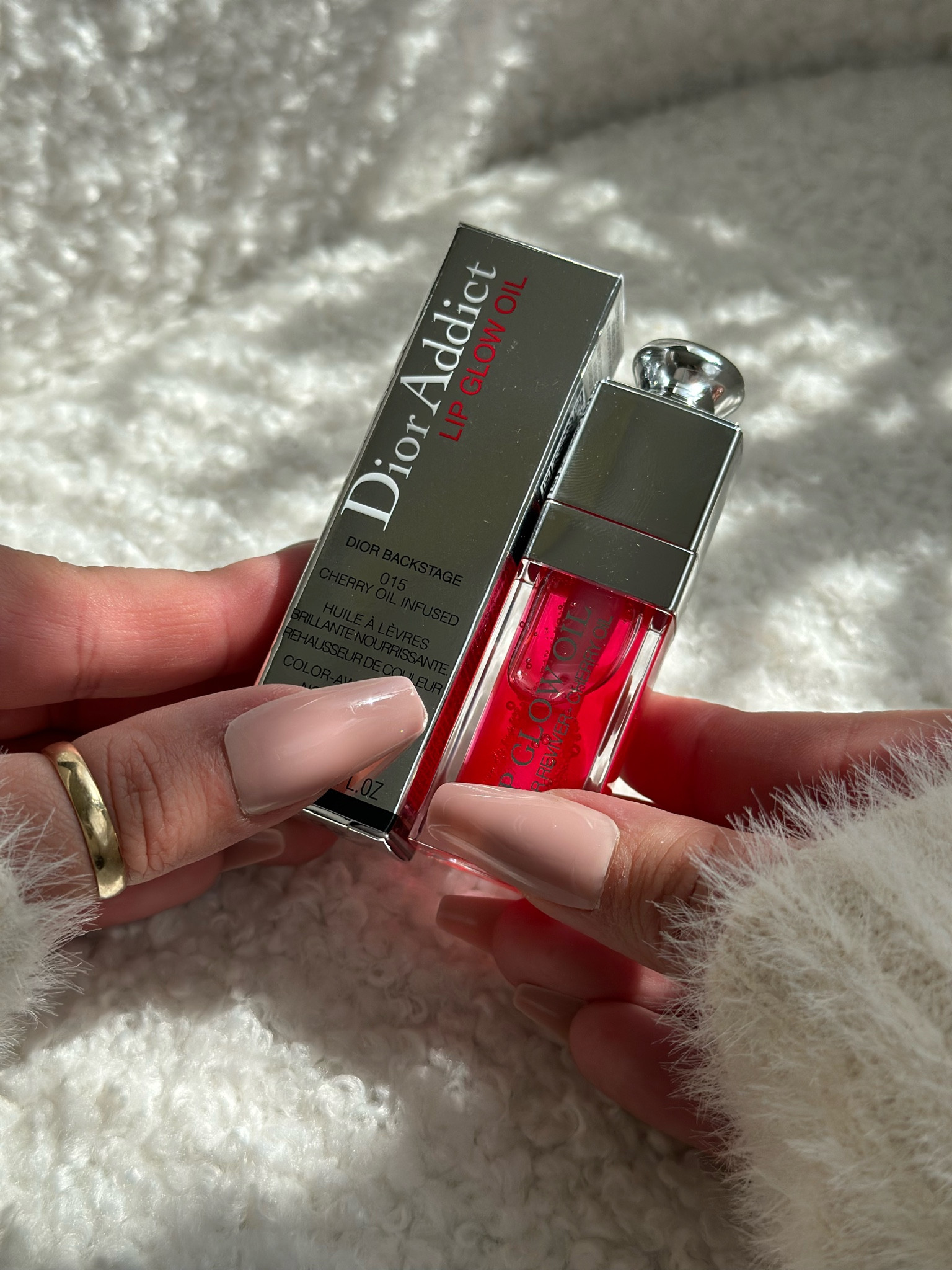 Lip glow oil | gloss oil | Dior | lips | cherry lip gloss | aesthetic girl | beauty ✨

#LTKFind #LTKbeauty