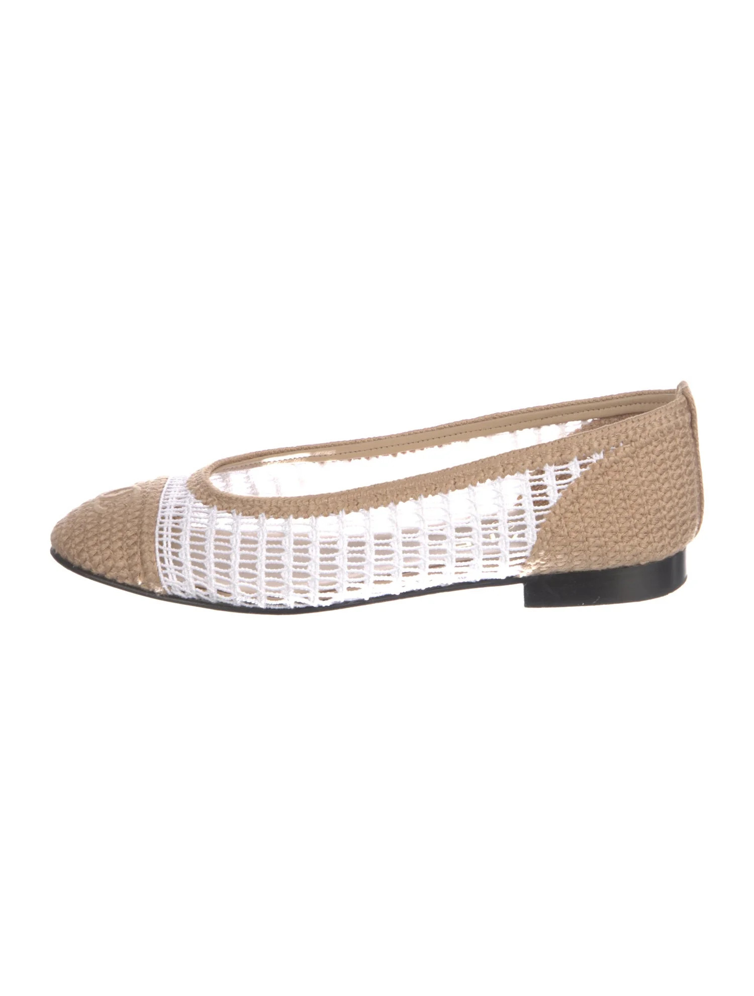 Chanel 2025 Interlocking CC Logo Ballet Flats - Neutrals Flats, Shoes - CHA1397351 | The RealReal | The RealReal