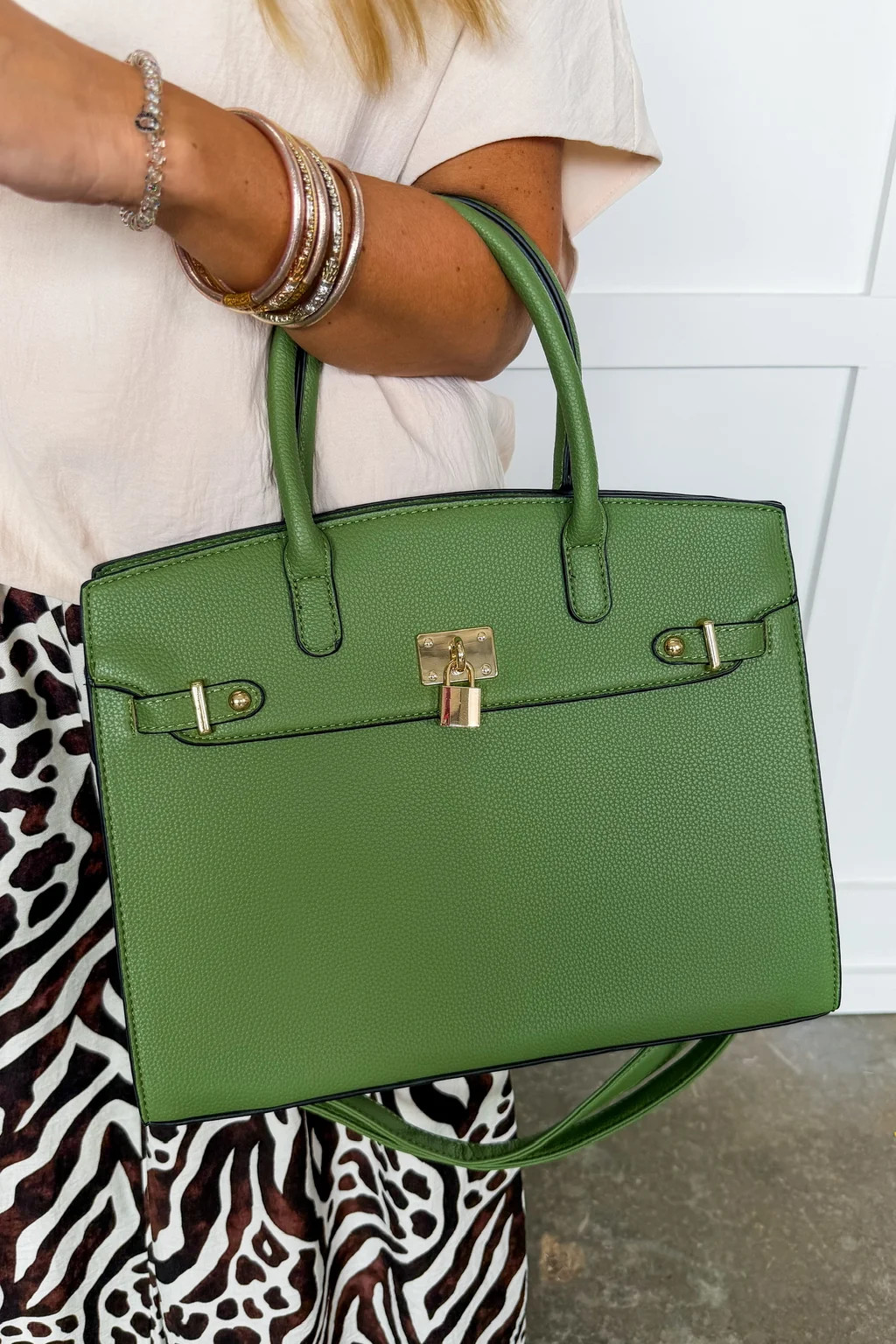 The Audrey Satchel Handbag in Olive | Jules & James Boutique