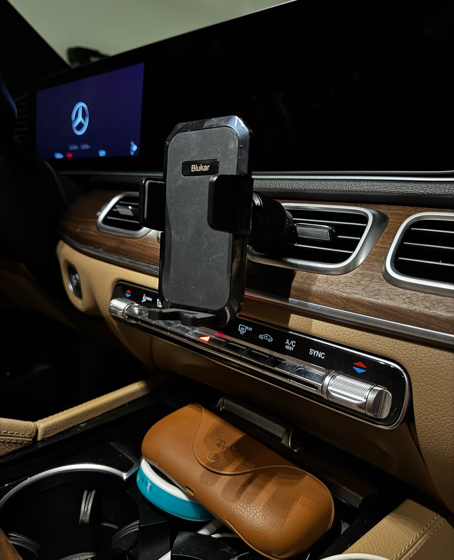 Car phone stand! Perfect stocking stuffer!! Car accessories 

#LTKHoliday #LTKFindsUnder50 #LTKSaleAlert