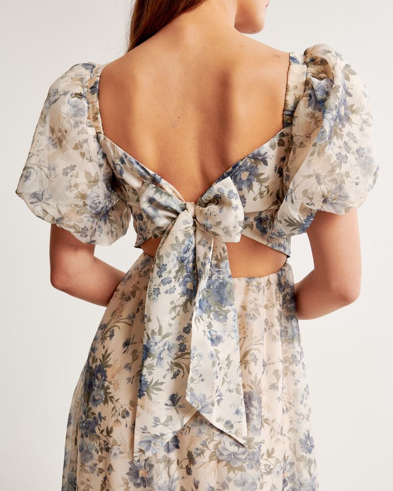 Women's Emerson Drama Bow-Back Gown | Women's The A&F Wedding Shop | Abercrombie.com | Abercrombie & Fitch (UK)