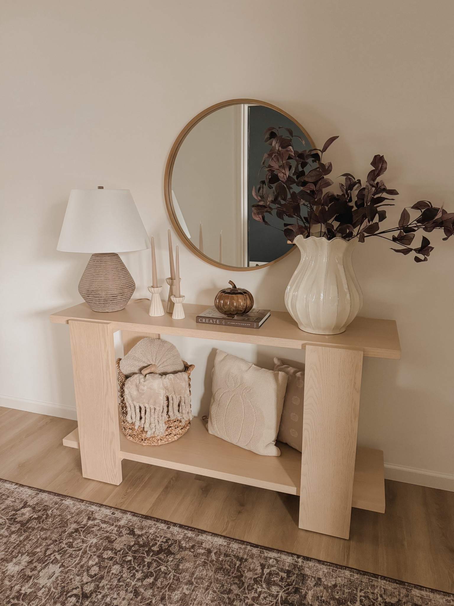 Fall home 🤎🧸☕️🍂

#LTKSeasonal #LTKHome #LTKStyleTip