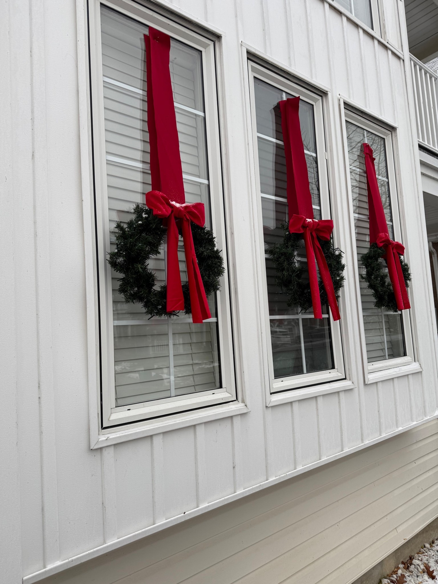 The most affordable outdoor wreaths 

#LTKhome #LTKholiday #LTKcanada