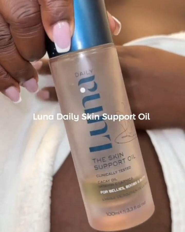 Show your stretch marks love with Luna-daily The Skin Support Oil!