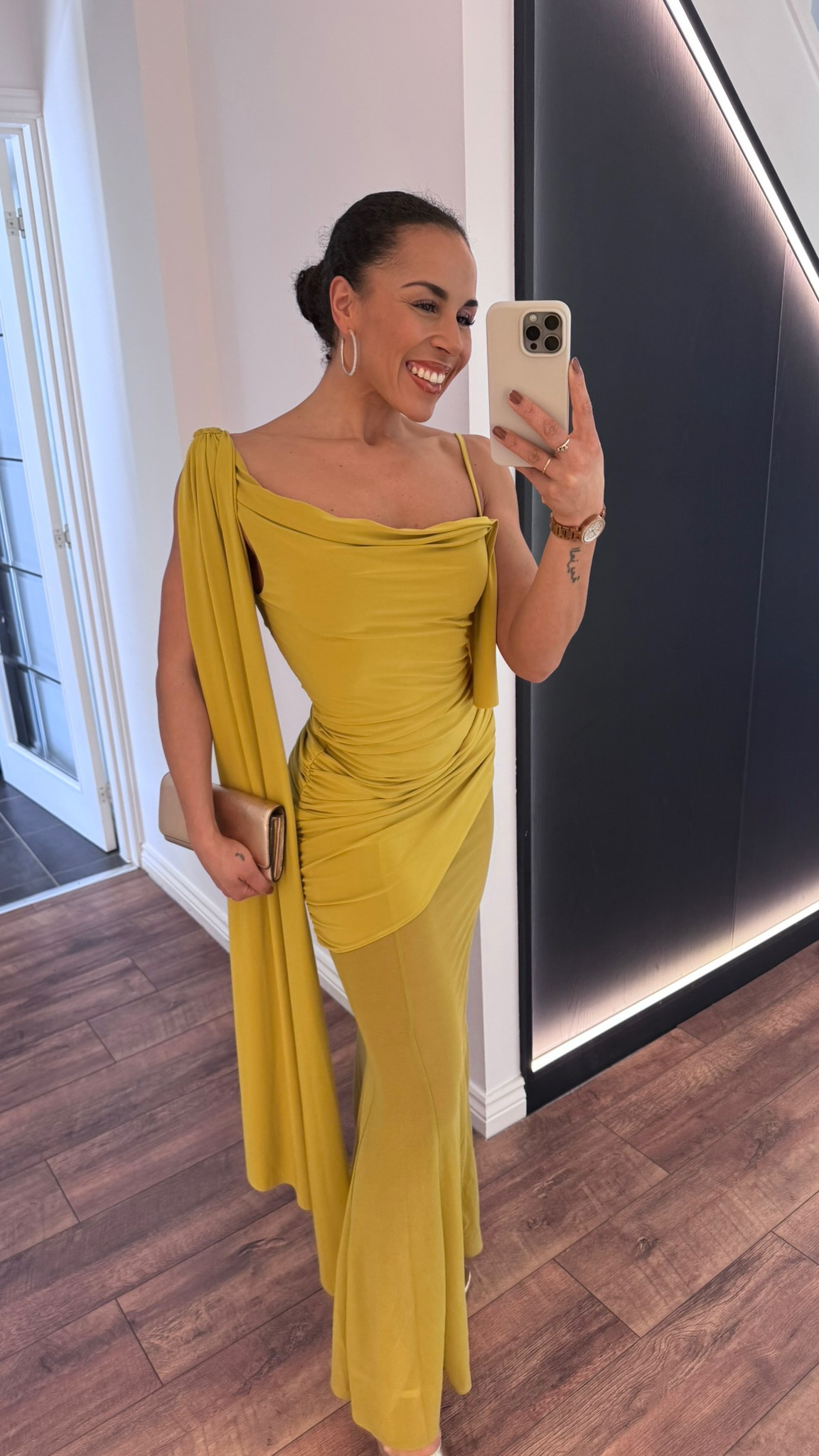 Wedding Guest Dress 💛🧡😍

Gorgeous in colour, style and fit! Wearing a size 6 for reference. Material felt buttery soft, I love the mesh at the bottom! 

#weddingguest #dress #weddingguestdress #eveningdress 

##LTKdresses 

#LTKwedding #LTKuk