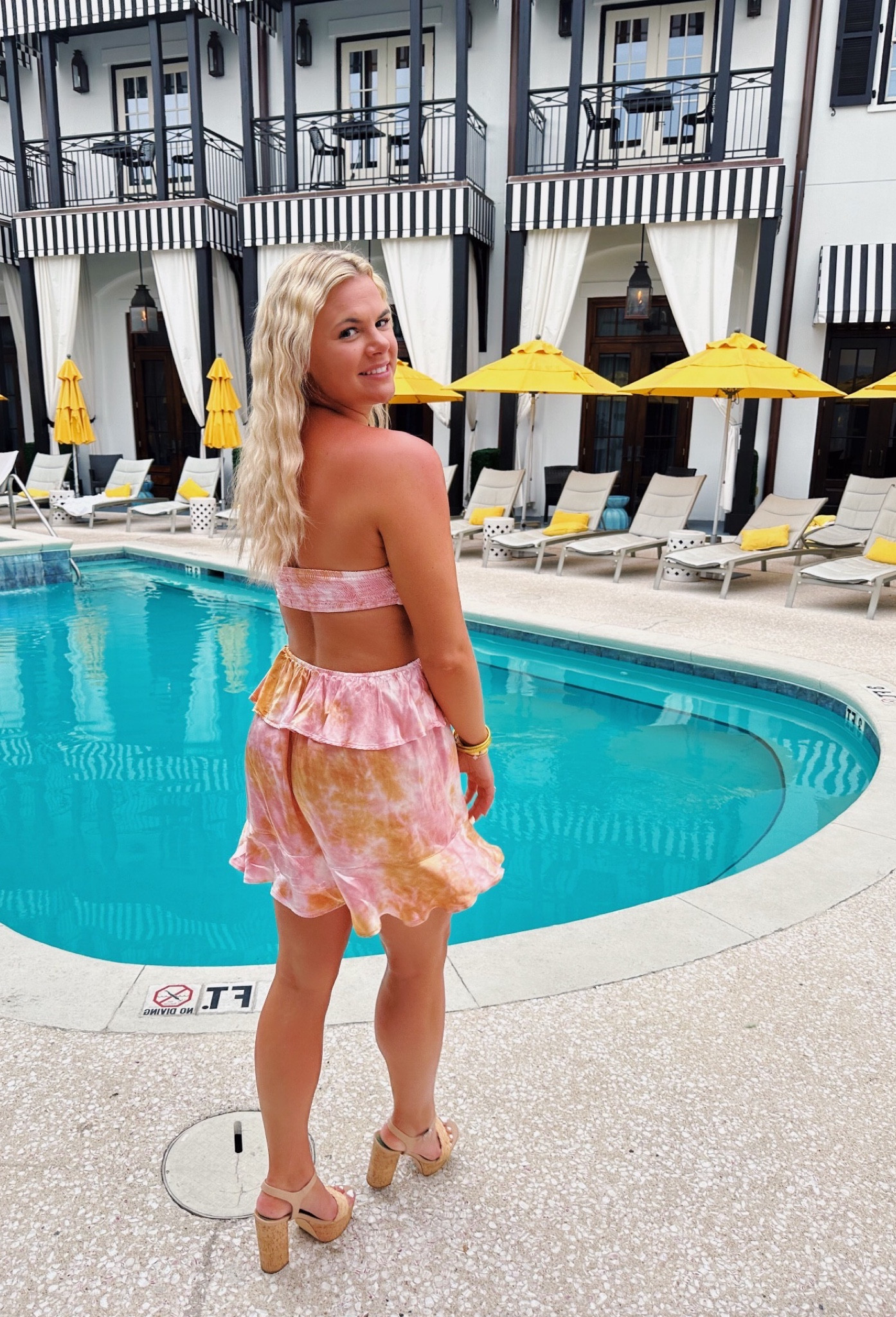 Pink & Orange💖🧡 #RosemaryBeach #HalterDress #PinkDress #OrangeDress

#LTKtravel #LTKSale #LTKwedding
