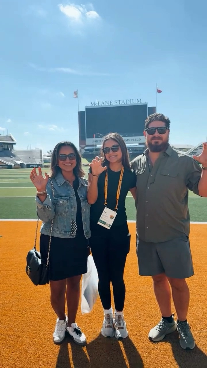 Somewhere between proud and not ready. We’re touring campuses, dreaming big, and praying for the right fit; the place Rylie will soon call home. 💛🐻