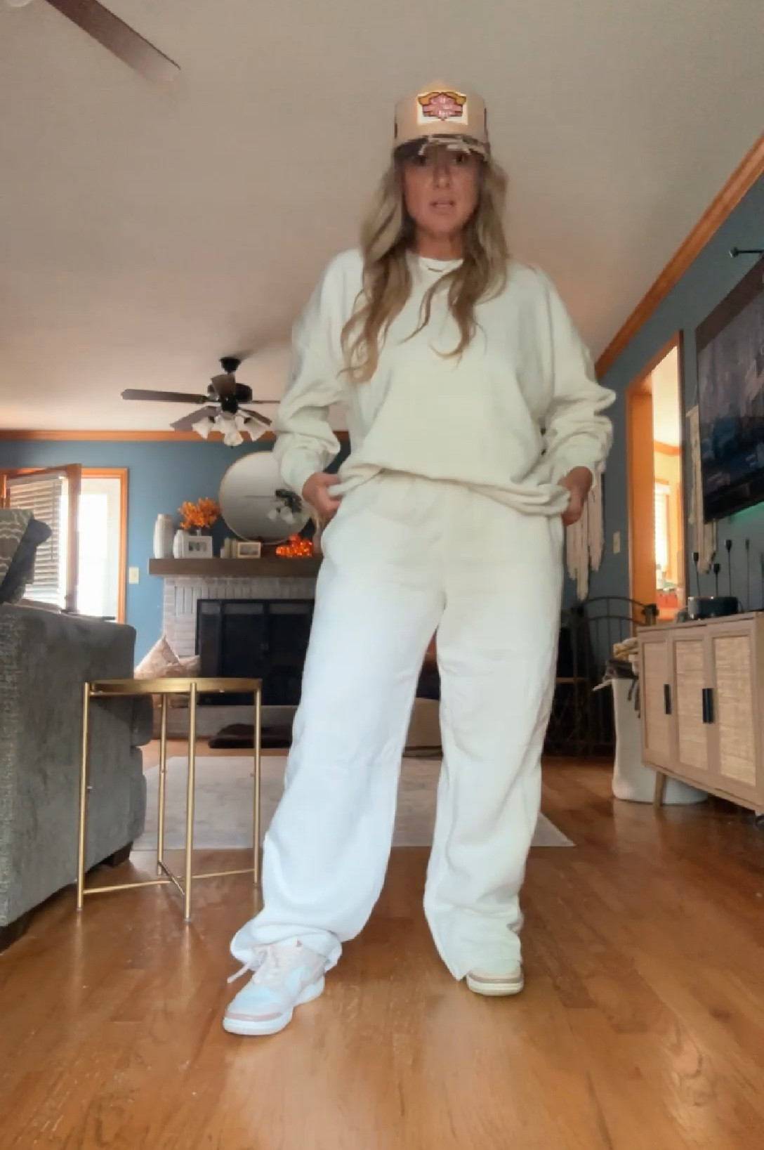 So in love with this for fall! It runs big in my opinion..so think of that when trying to decide your sizing. 

#LTKMidsize #LTKFindsUnder100 #LTKStyleTip