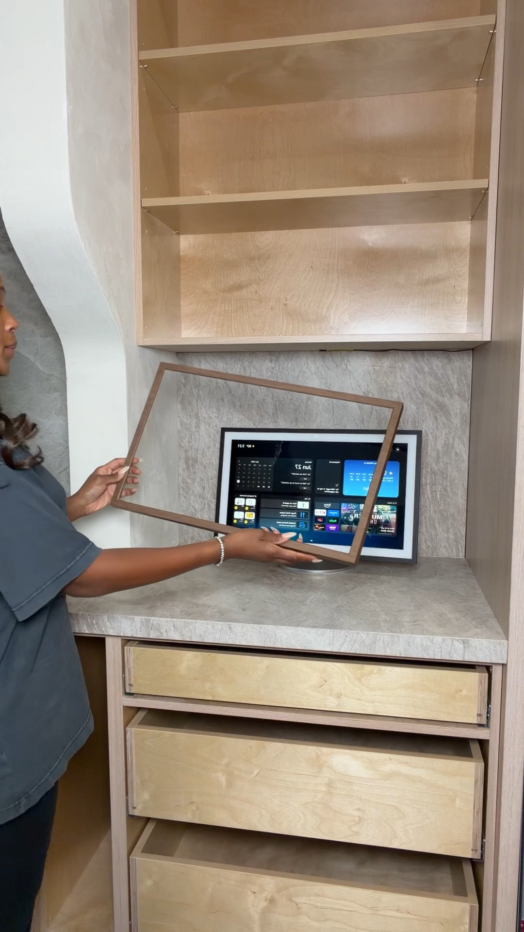 Scroll to shop! ✨ Everything from my smart home setup is linked below. 👇🏽

Variation: Echo Show 15 Bundle with Light Brown Frame.

Desliza para comprar. ✨ Todo para mi espacio inteligente está enlazado abajo. 👇🏽

📲 Download the free LTK app & follow me @kirasfashionfinds to shop all my daily finds.

#LTKHome #LTKmomlife #LTKdayinmylife