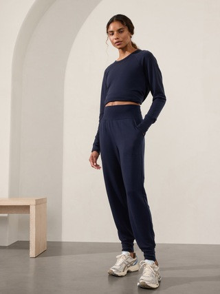 Coaster Luxe High Rise Jogger | Athleta