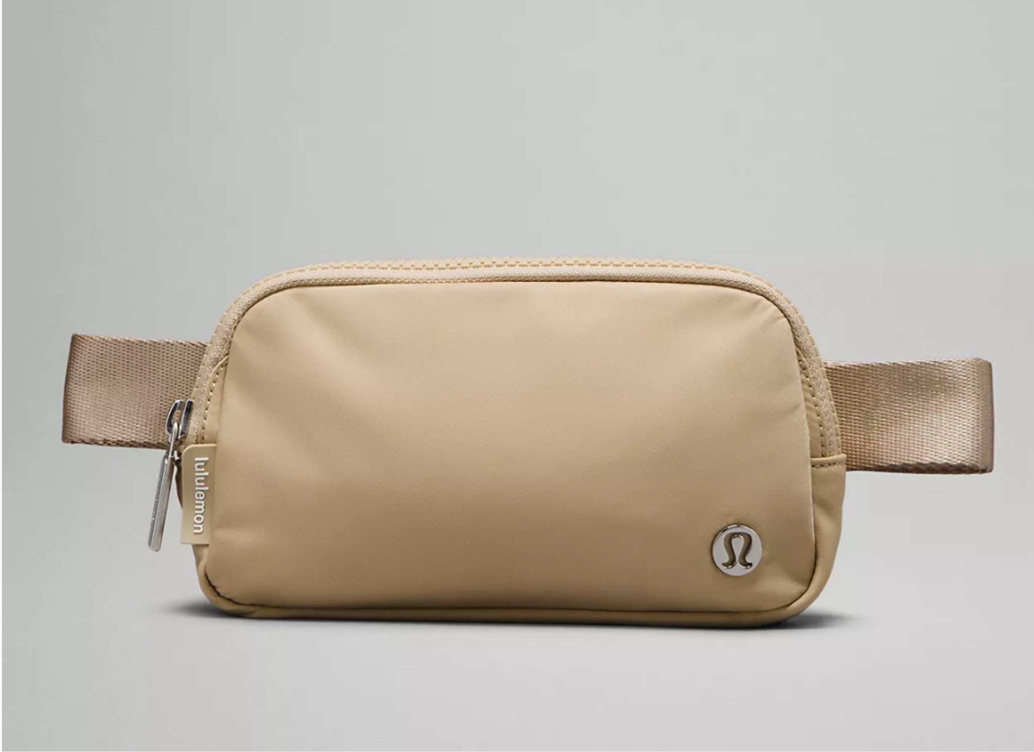 Lululemon popular Everywhere Belt Bag Mini on sale only $29

#LTKsalealert #LTKfindsunder50 #LTKActive